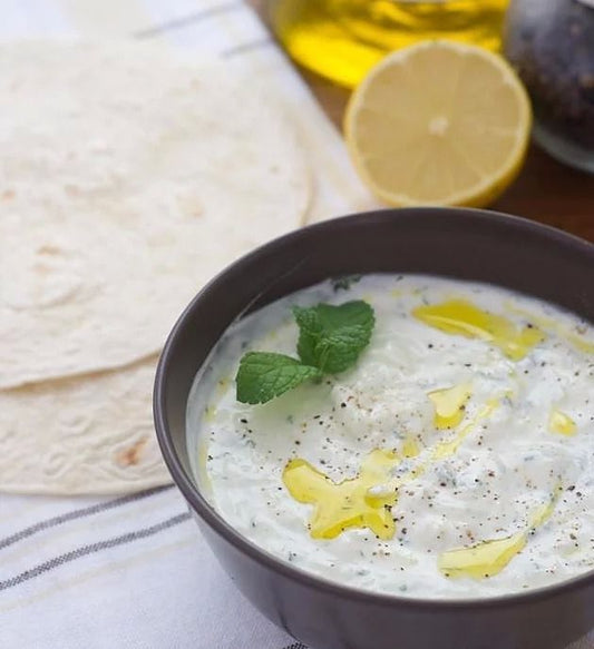 Tzatziki: Salsa Griega De Yogurt Y Pepino